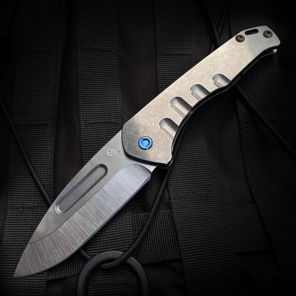 Praetorian Slim Flipper