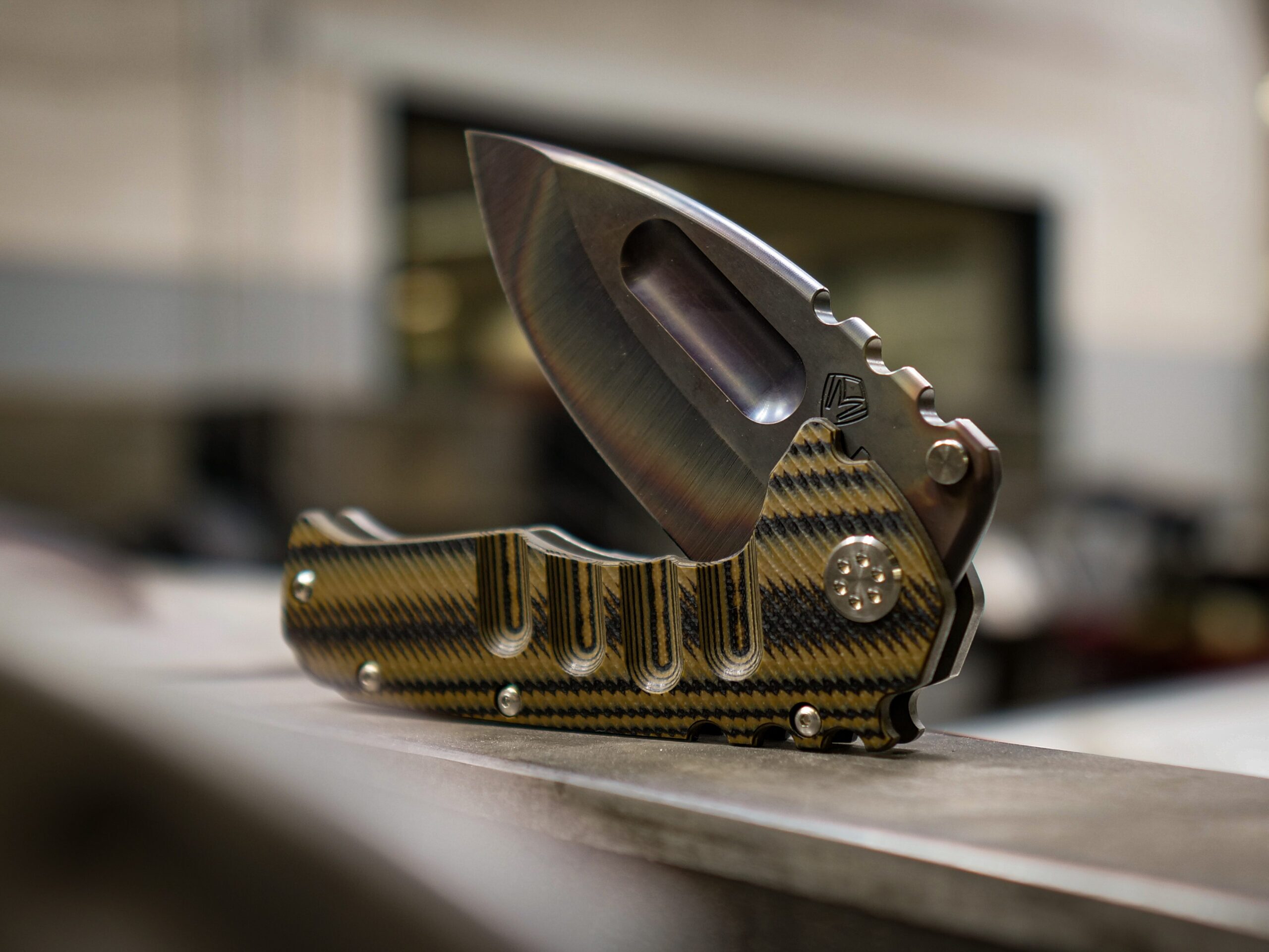 Drop Point Vulcan "Black & Tan" Praetorian-C