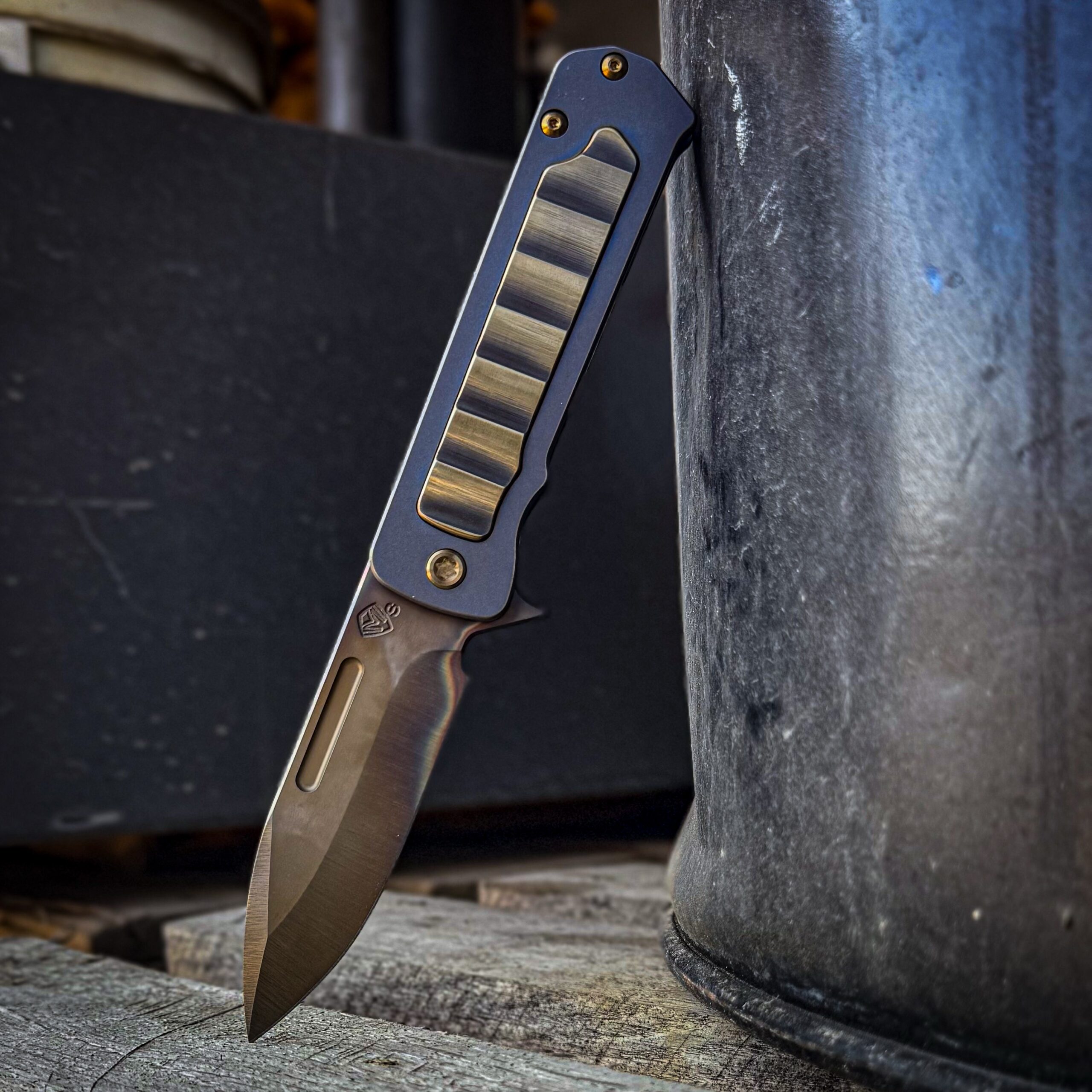 Blue with Bronze Armadillo Vulcan TFF-4 6