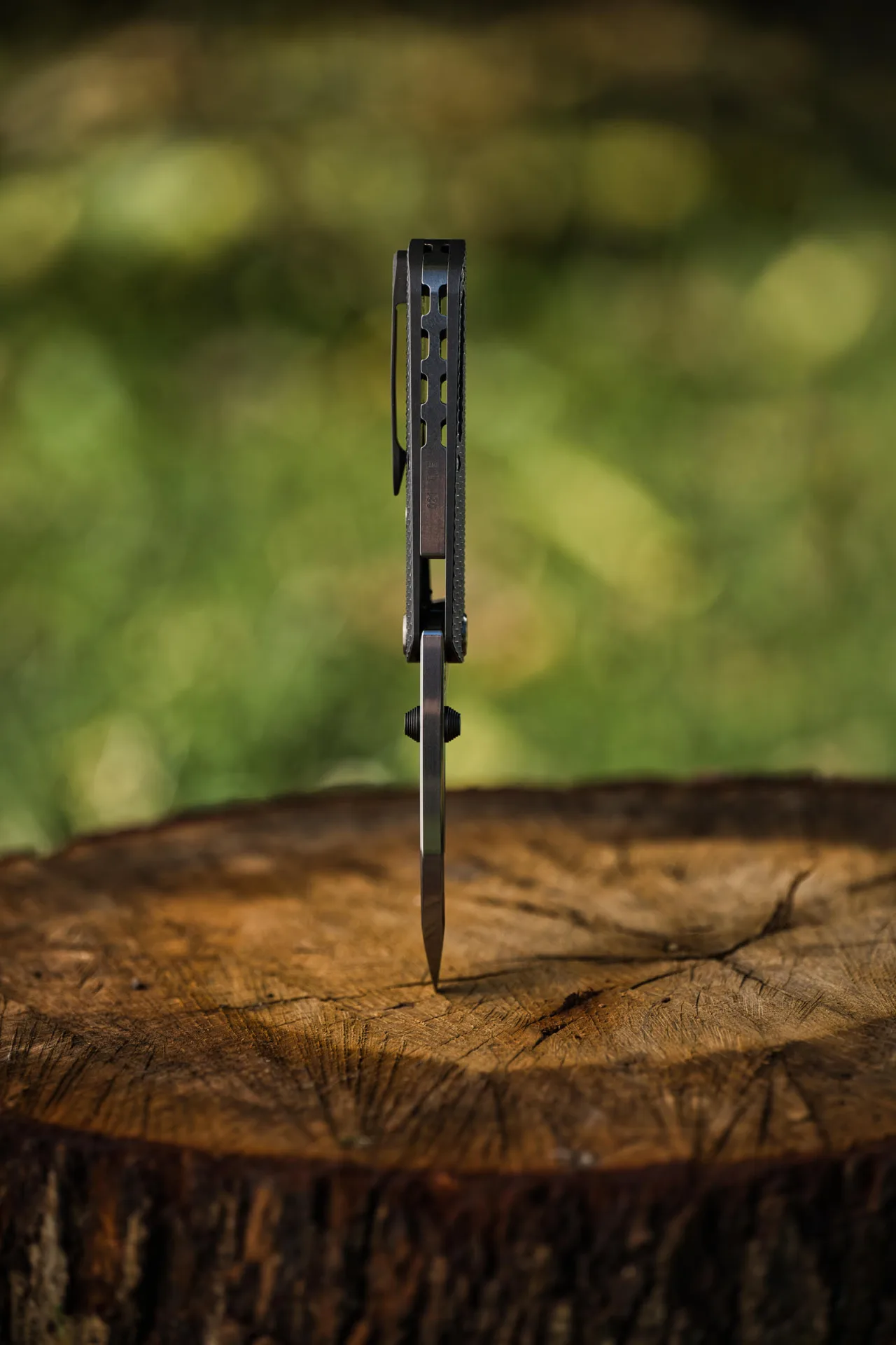 BC-1 Black Card Knife — photo by Tim Engle Photography