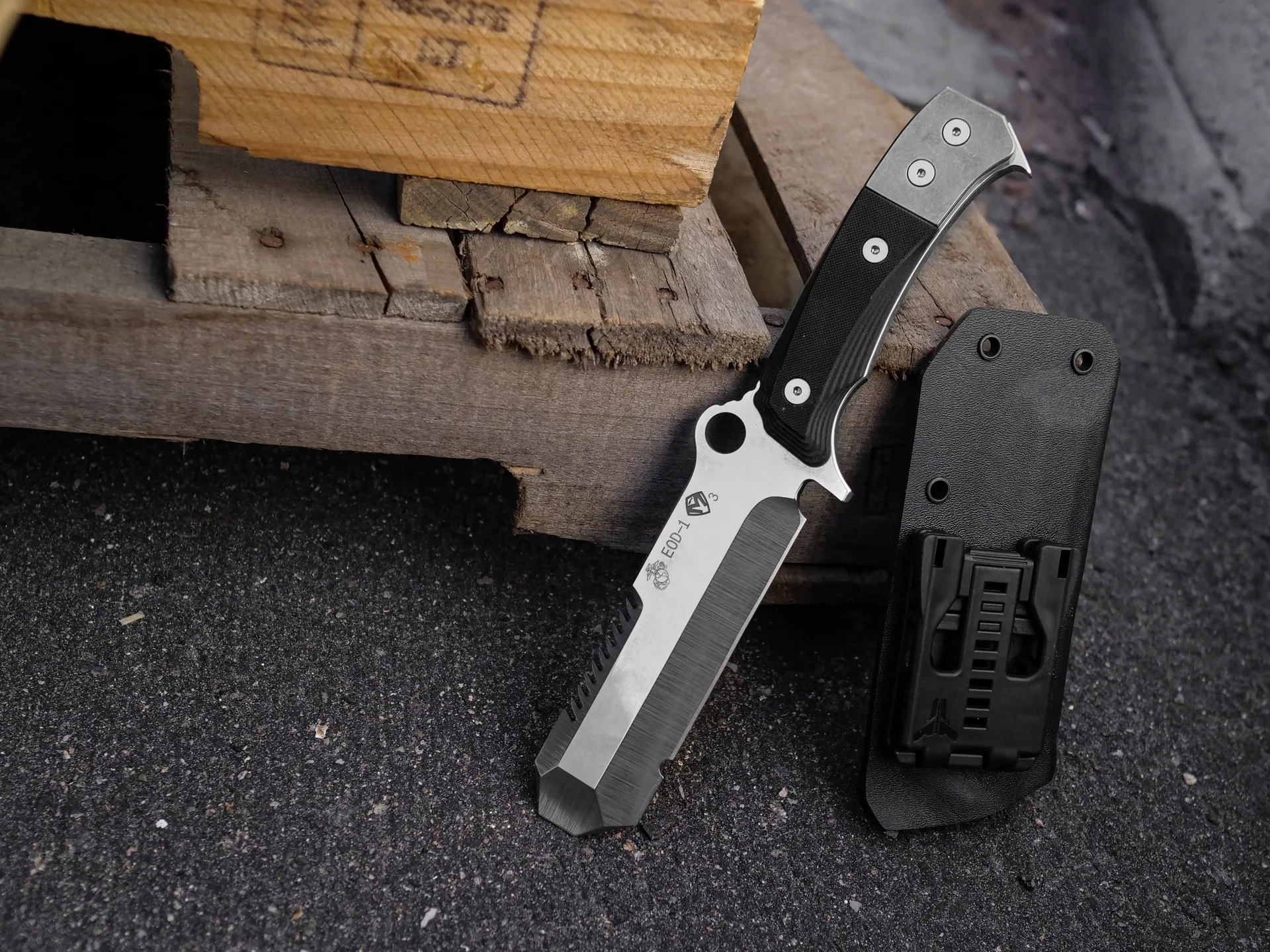 USMC EOD Fixed Blade By Medford Knife & Tool