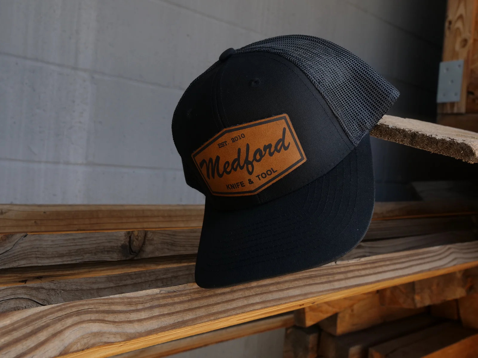 Medford Knife & Tool Leather Patch Snapback Hat – Black