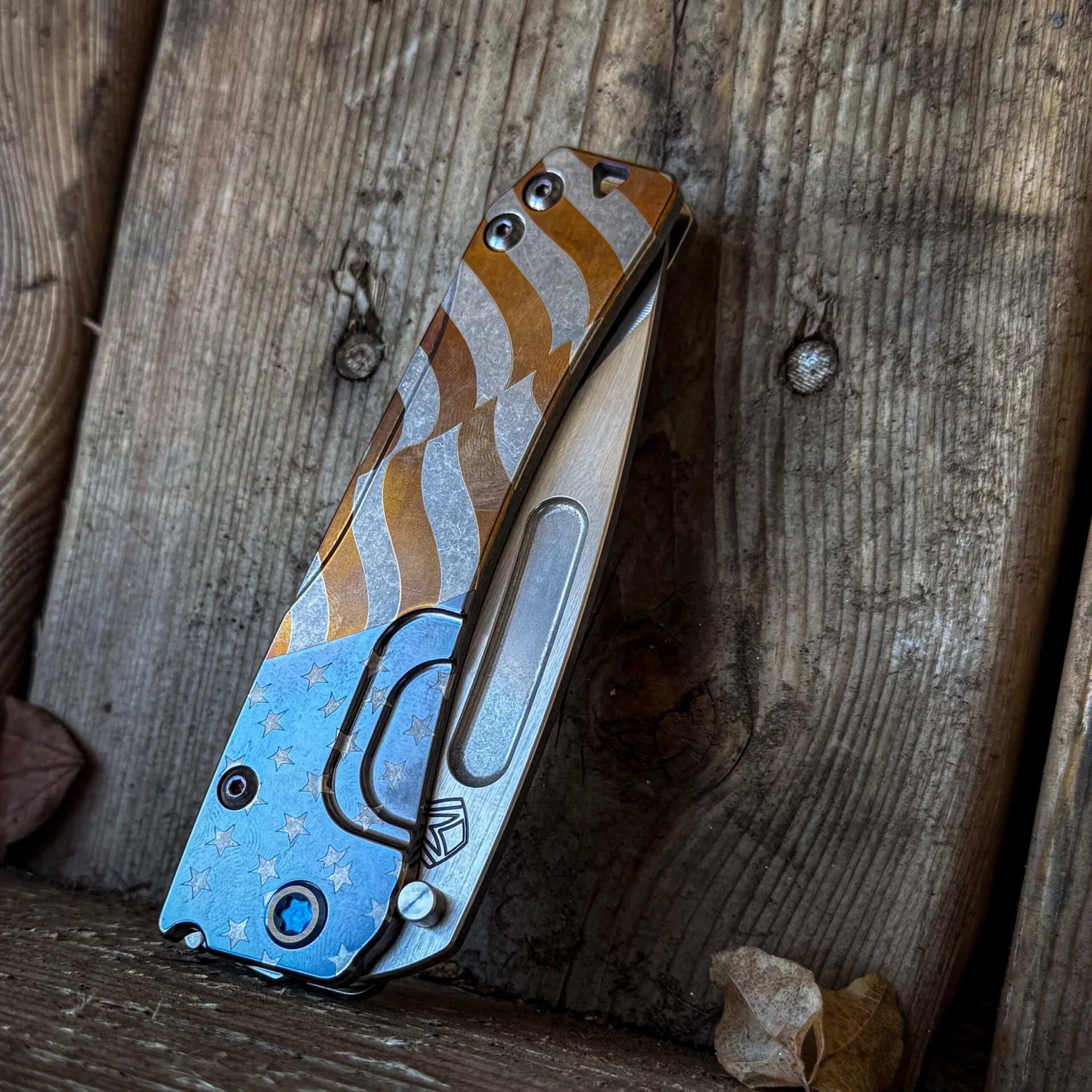 American Flag Slim Midi Drop Point photo 3