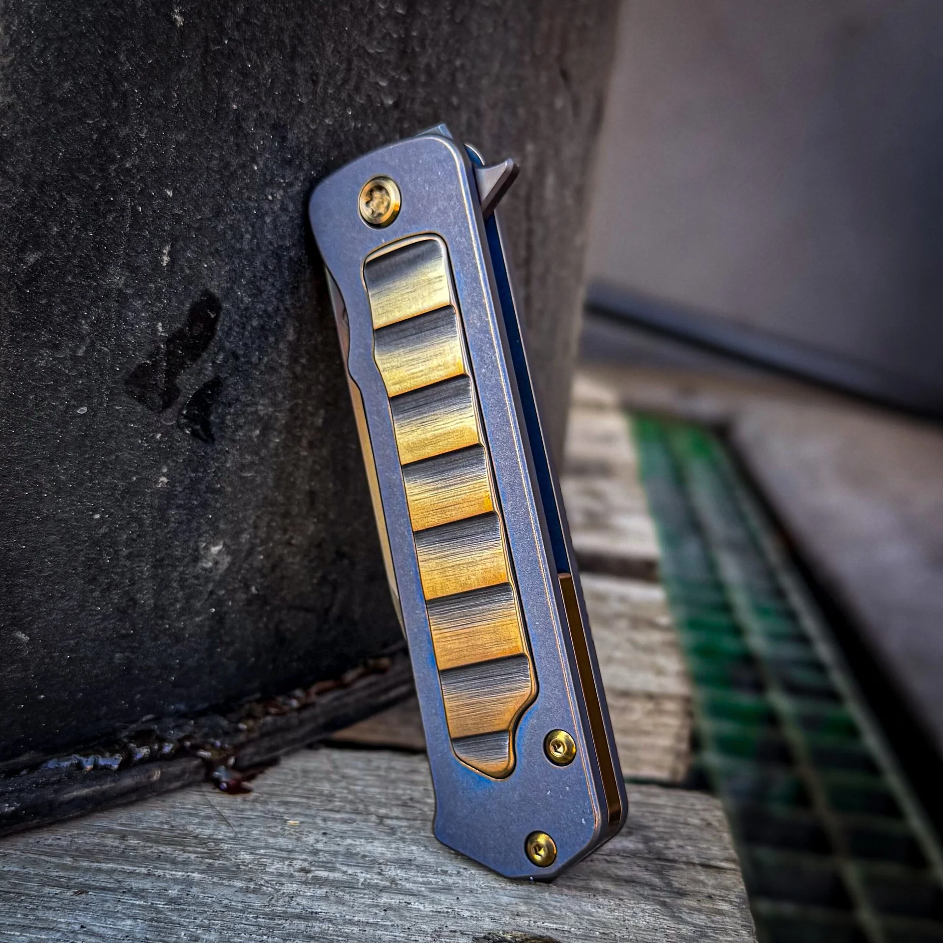 Blue with Bronze Armadillo Vulcan TFF-4 photo 4