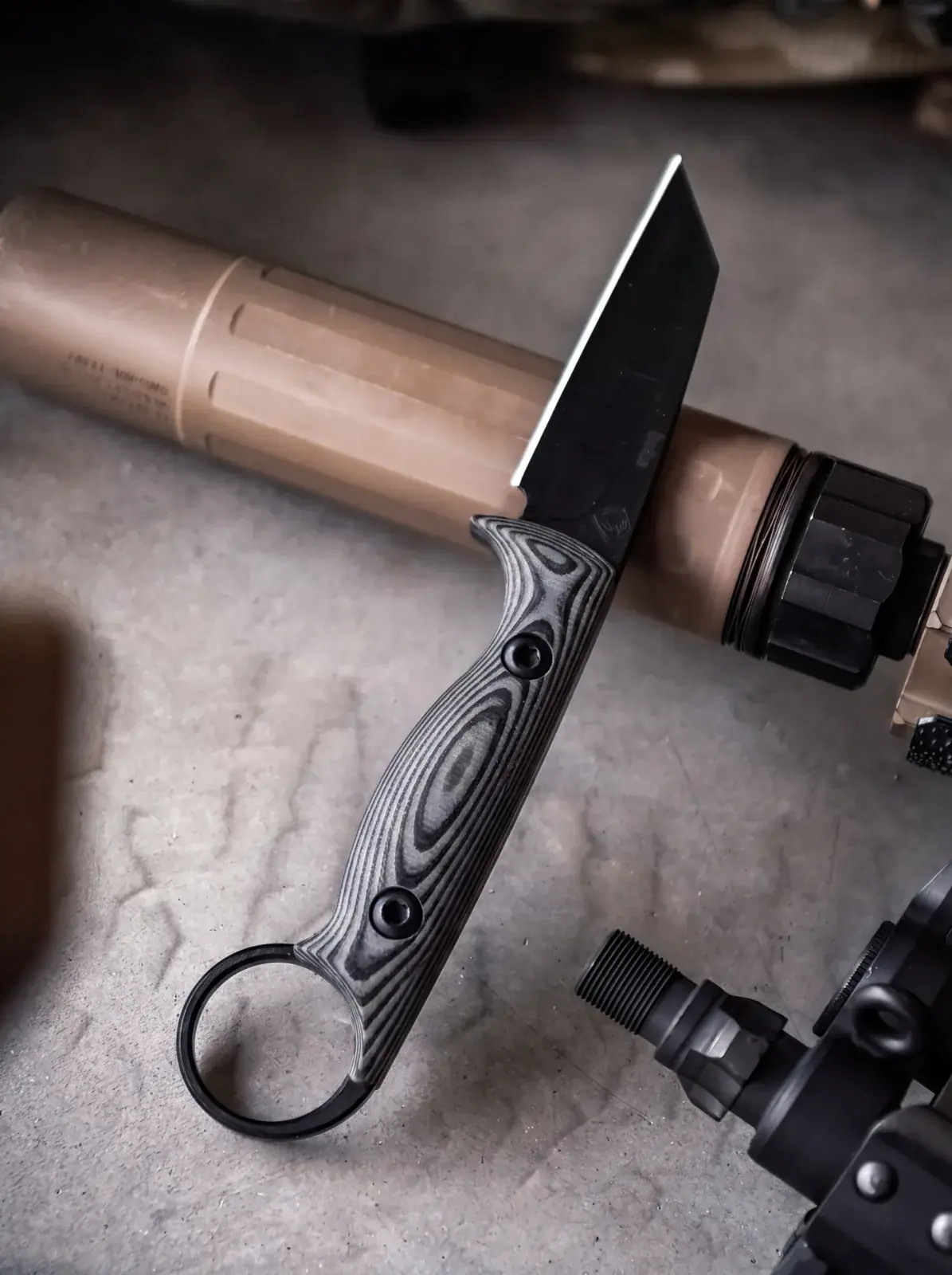Taskmaster Wharncliffe Gray and Black
