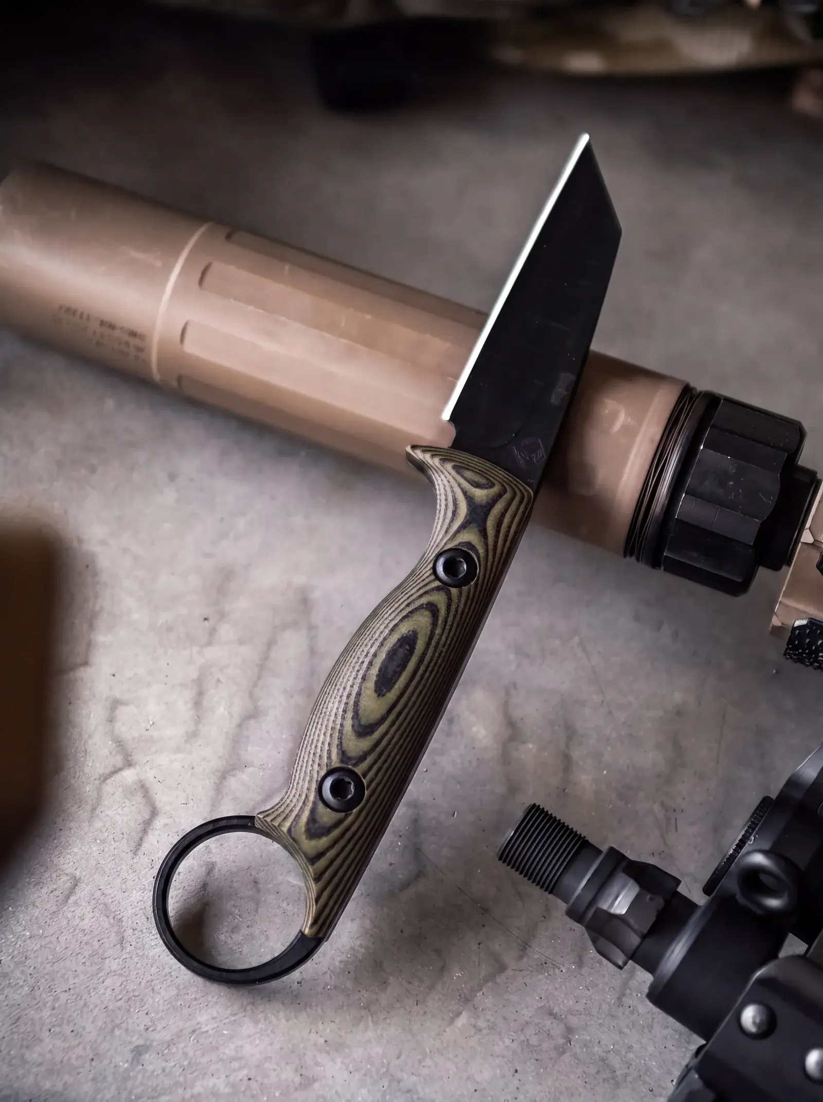Taskmaster Wharncliffe Green and Black
